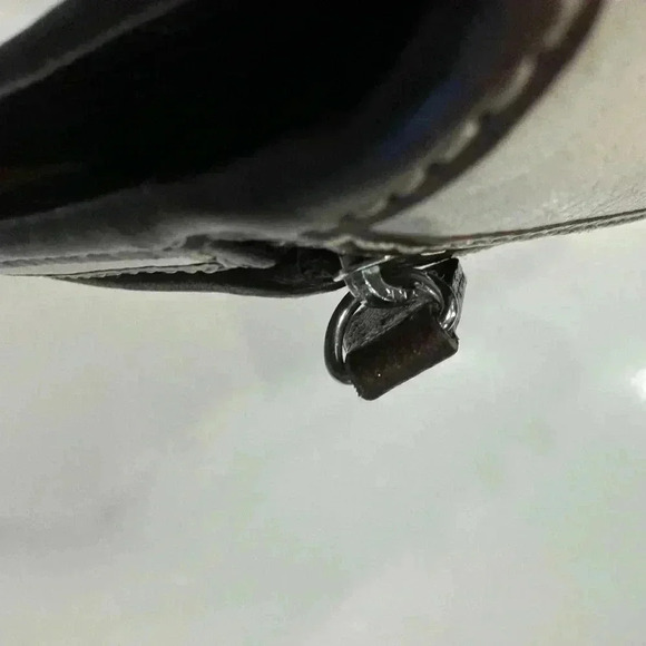 Dooney & Bourke vintage pebbled leather long wallet with front buckle - Picture 2 of 14